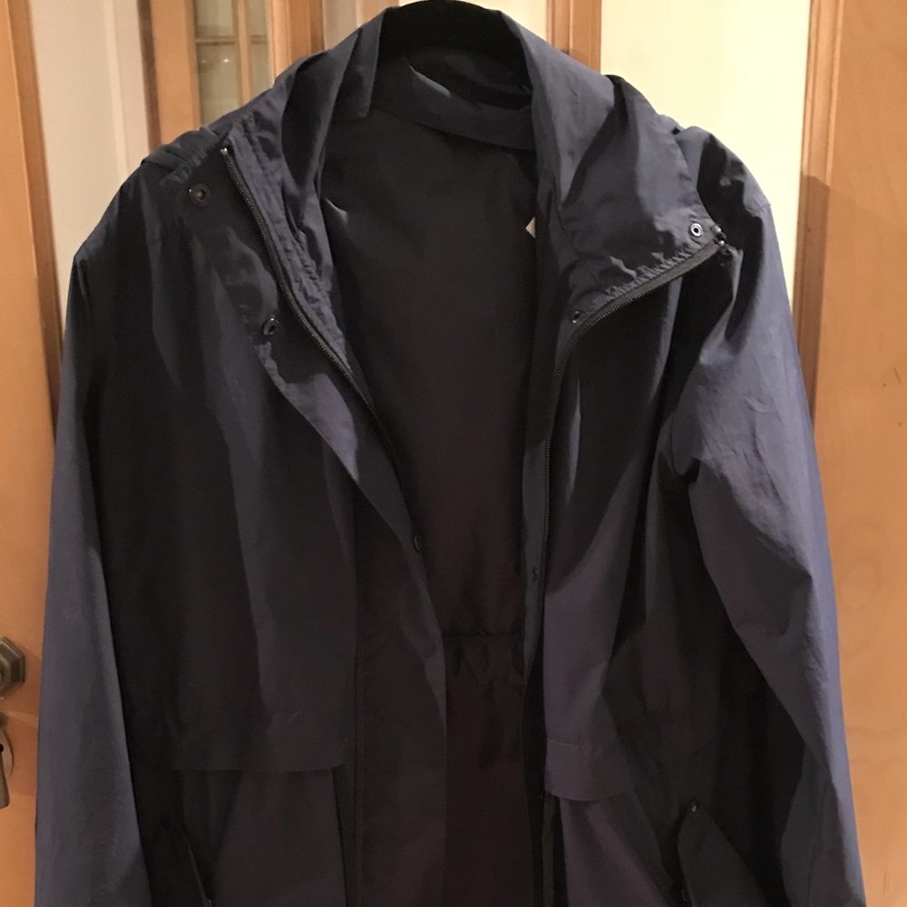 Everlane Anorak- “bright navy” color size XS